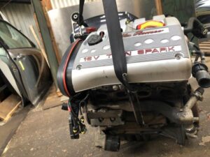 Alfa Romeo 147 AR32104 1.6L petrol engine