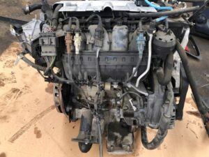 Alfa Romeo AR32310 2.0L Twin Spark engine