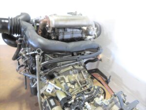 Isuzu 4HK1 5.2L Turbo Diesel engine