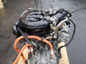 Lexus GS450h 2GR-FXE 3.5L hybrid engine